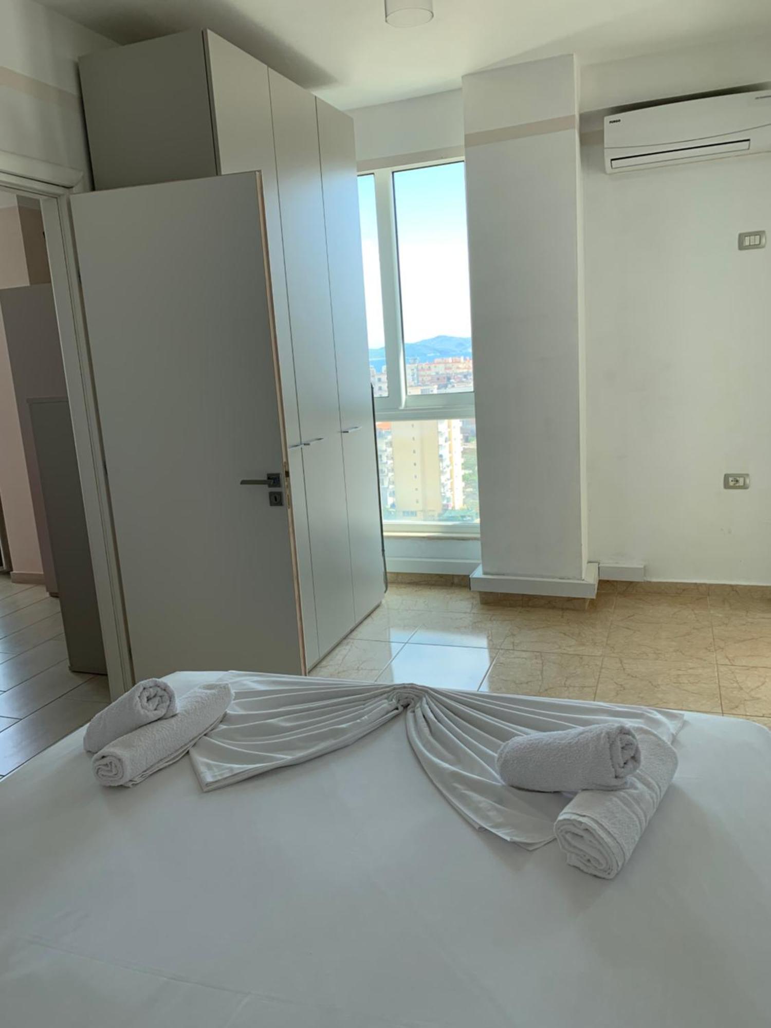 Guest - Sea Breeze Apartments Sarandë 외부 사진