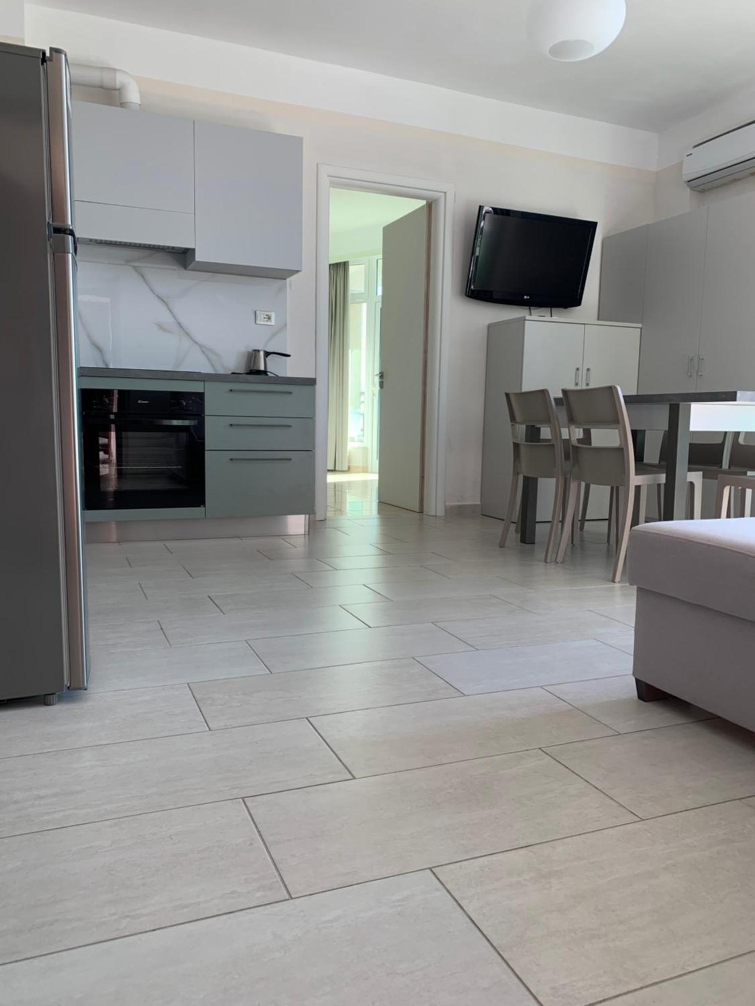 Guest - Sea Breeze Apartments Sarandë 외부 사진